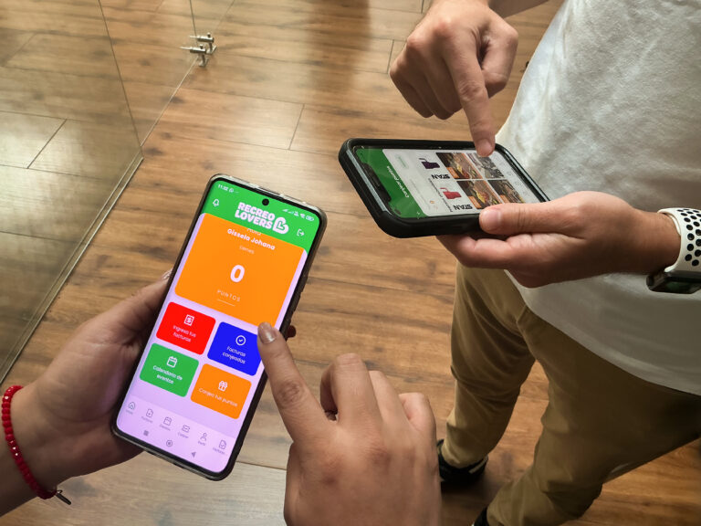 Ciudad Comercial El Recreo lanza ‘RecreoLovers’, su app de fidelización que premia las compras con puntos, premios exclusivos y experiencias para toda la familia.”