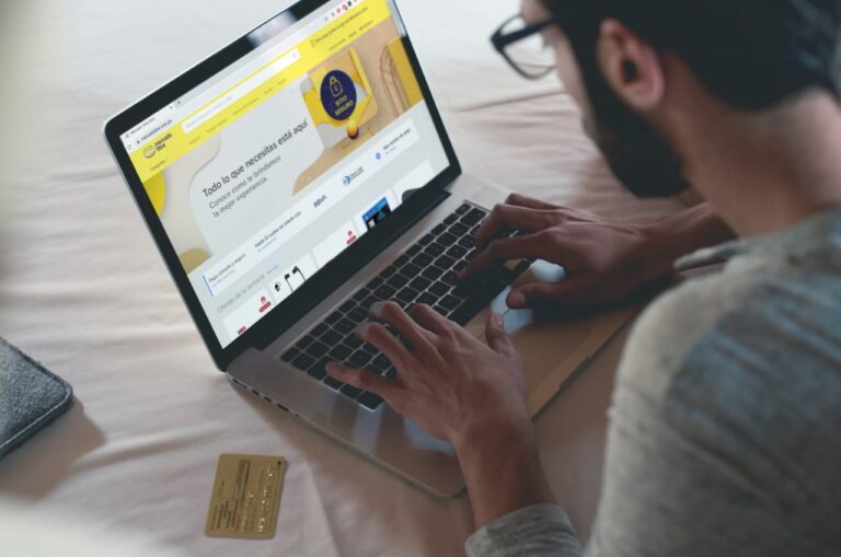 Del 18 al 20 de agosto, Mercado Libre participa en el Cyber Day Ecuador con descuentos de hasta el 40%, cupones especiales, envíos gratis desde $10 y más de 20.000 productos en oferta.