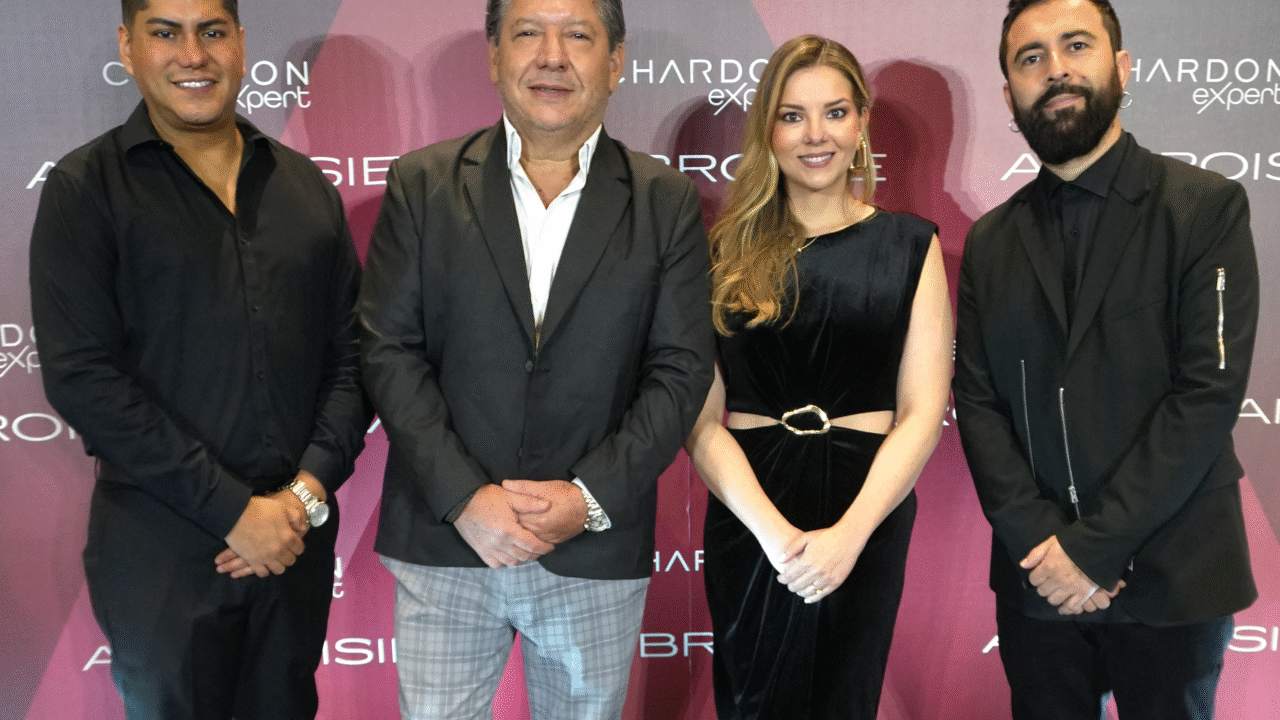 Chardon Paris relanza Ambroisie, su marca líder en alisados profesionales, con nuevas tecnologías capilares y una inversión de hasta el 25% de su facturación en innovación.