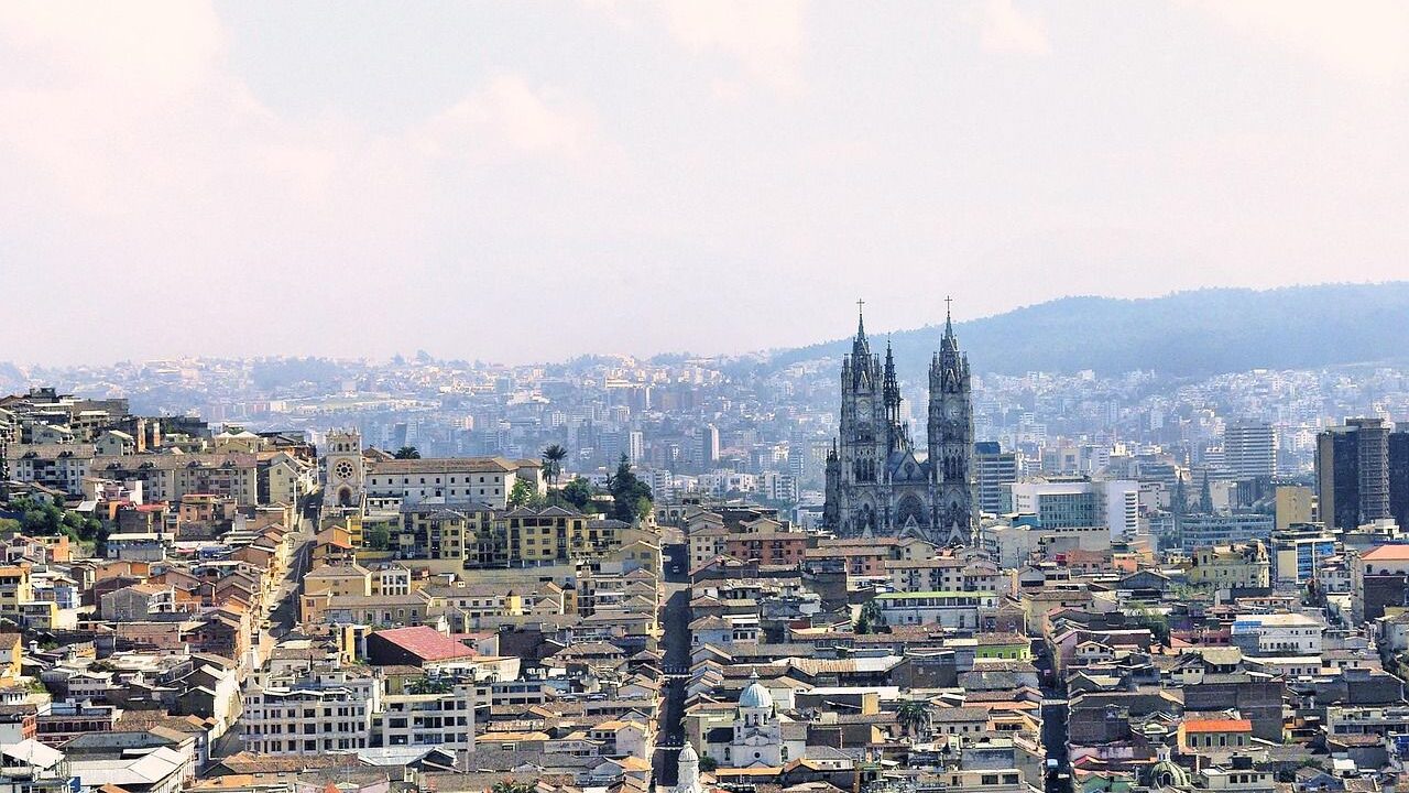 El mercado inmobiliario en Quito mostró señales mixtas en julio: precios de venta se moderaron, mientras los alquileres subieron 8,2% en lo que va de 2025, por encima de la inflación.