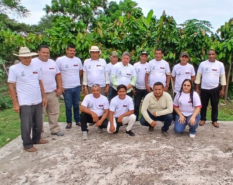 Más de 2.800 agricultores se han formado en las Escuelas de Agroemprendimiento de Nestlé Ecuador